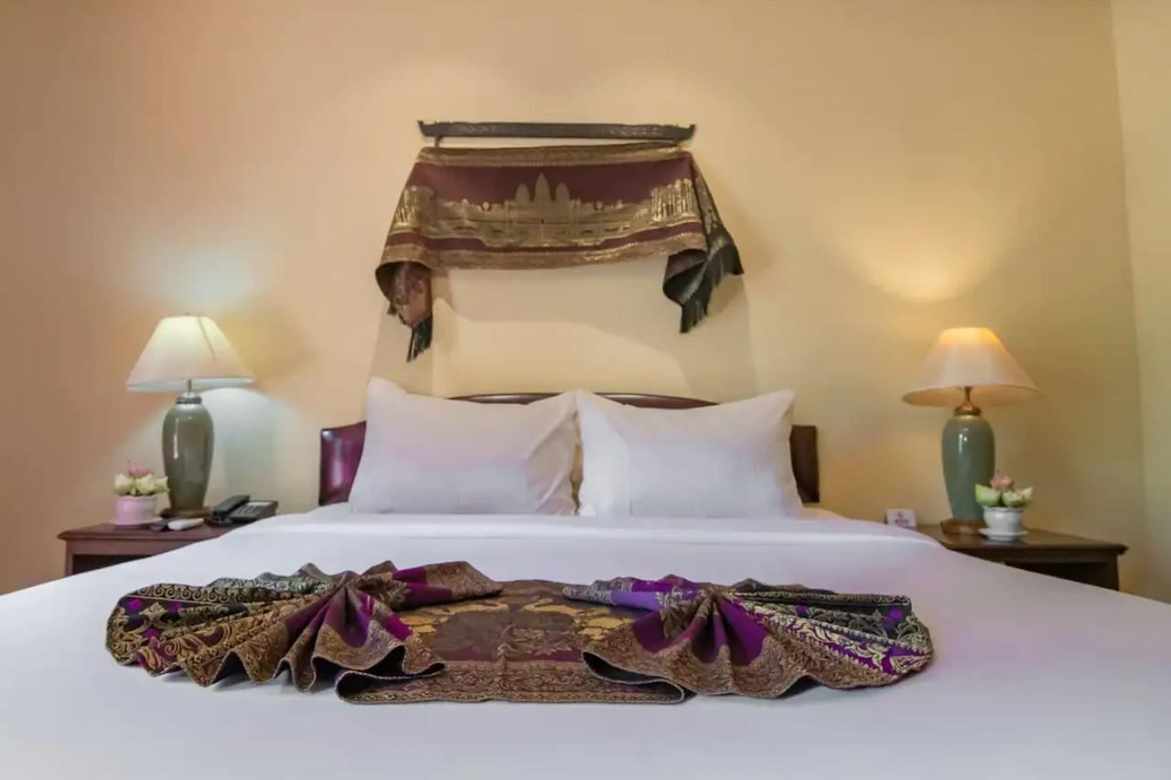 Grand Sunset Angkor Hotel Сием Реап Екстериор снимка